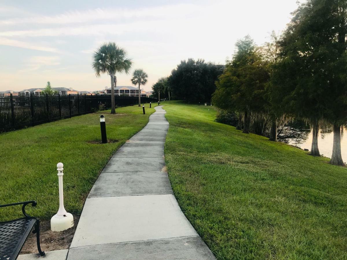 Beautiful 3 Bedroom Apartment Minutes From Disney! 키시미 외부 사진